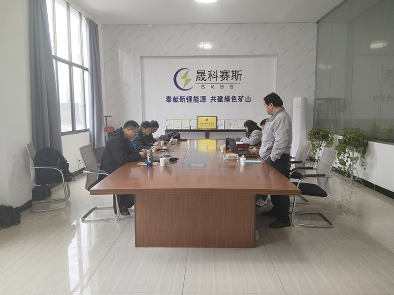 長沙礦山院計電檢測中心的專家團隊應邀蒞臨湖南晟科賽斯科技有限公司